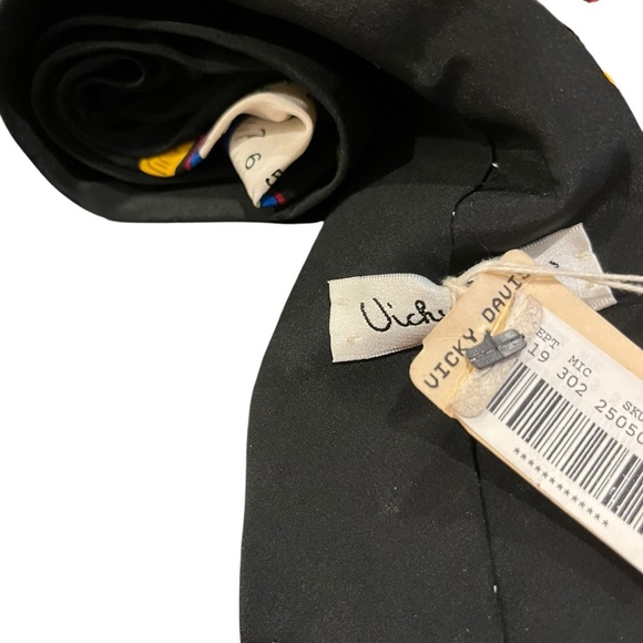 Vintage 90s novelty fun tie lot Vicky Davis clock lawyer new made USA silk - Picture 6 of 8